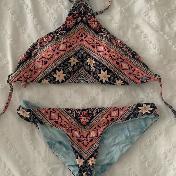 Reversible Bikini - Picture 1 of 3